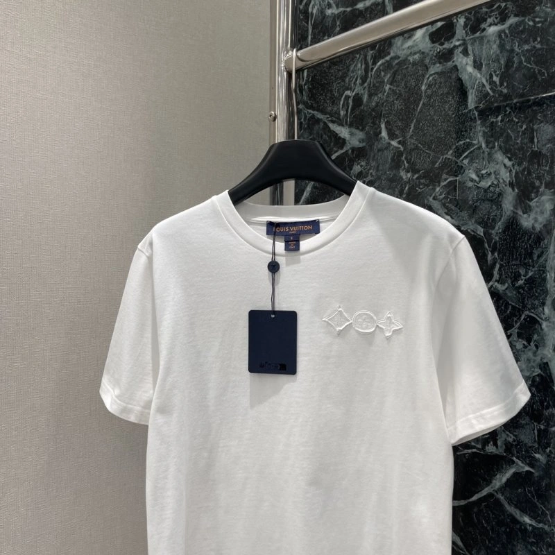 Cozy Louis Vuitton T-Shirts 130958