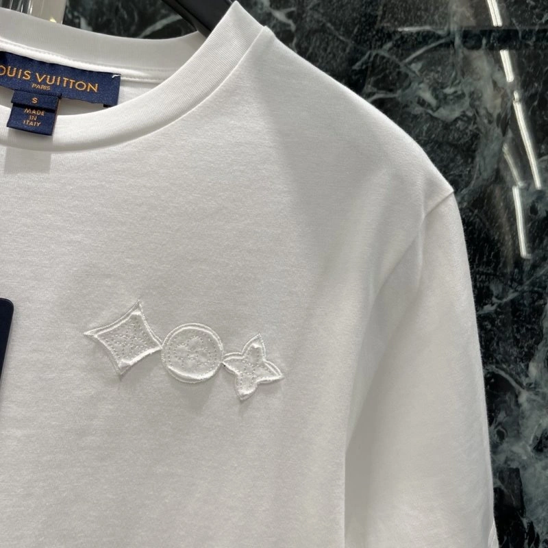 Cozy Louis Vuitton T-Shirts 130958