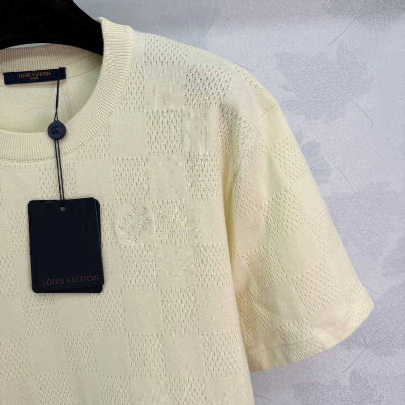 Packable Louis Vuitton T-Shirts 130950