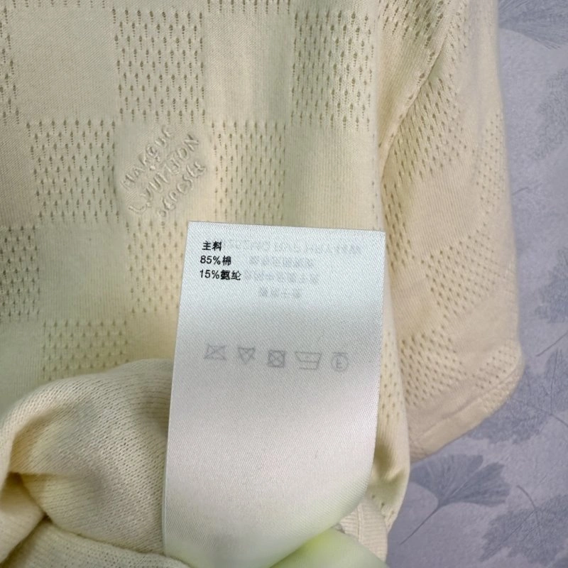 Packable Louis Vuitton T-Shirts 130950