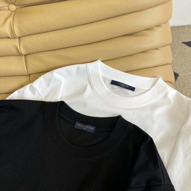 Flexible Louis Vuitton T-Shirts 130960