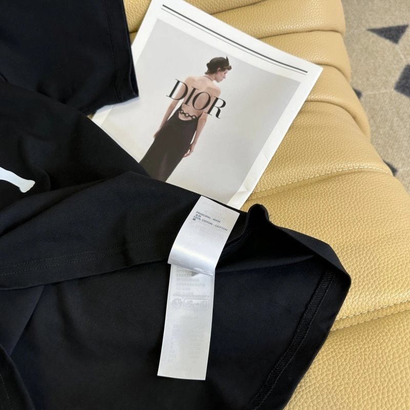 Flexible Louis Vuitton T-Shirts 130960