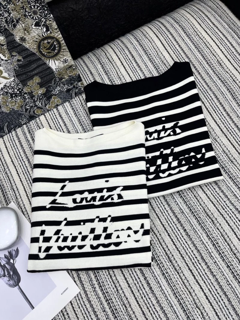 Louis Vuitton T-Shirts Sleek 131678