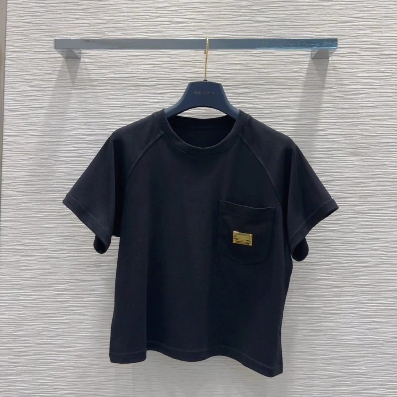 Functional Louis Vuitton T-Shirts 131654