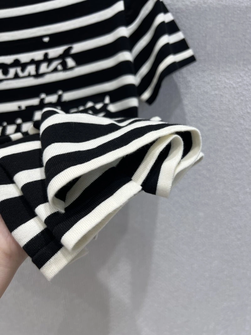 Louis Vuitton T-Shirts Comfortable 131647