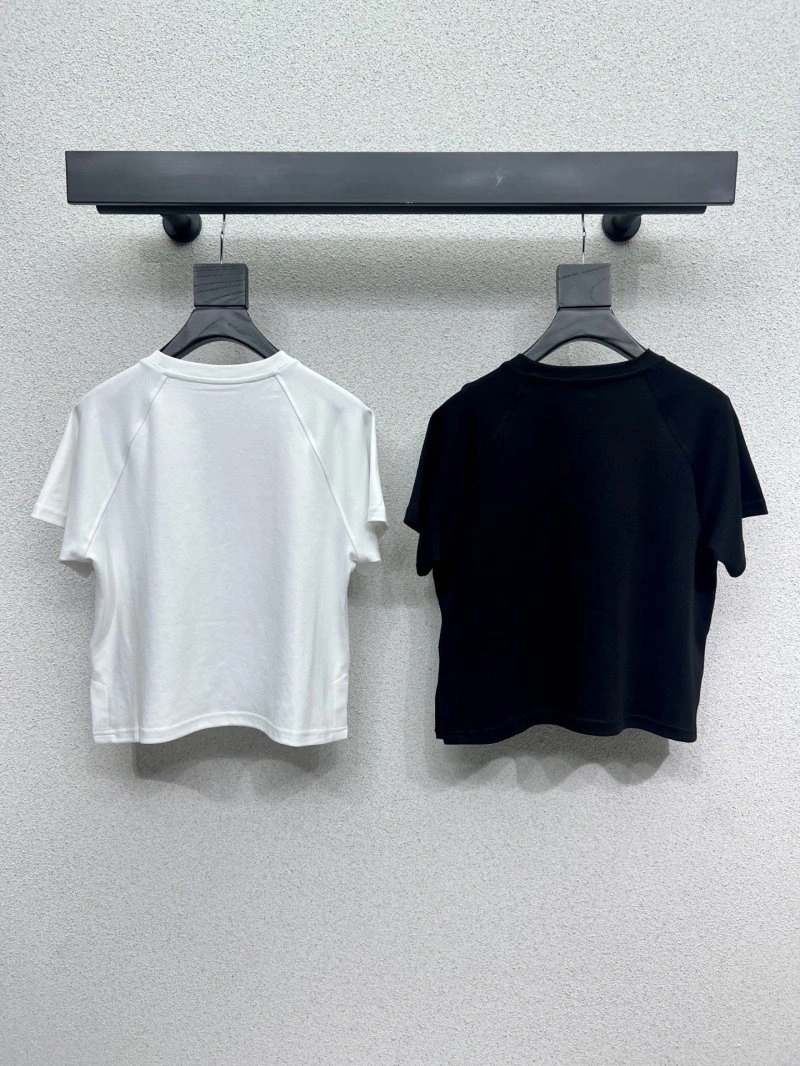 Sporty Louis Vuitton T-Shirts 131644