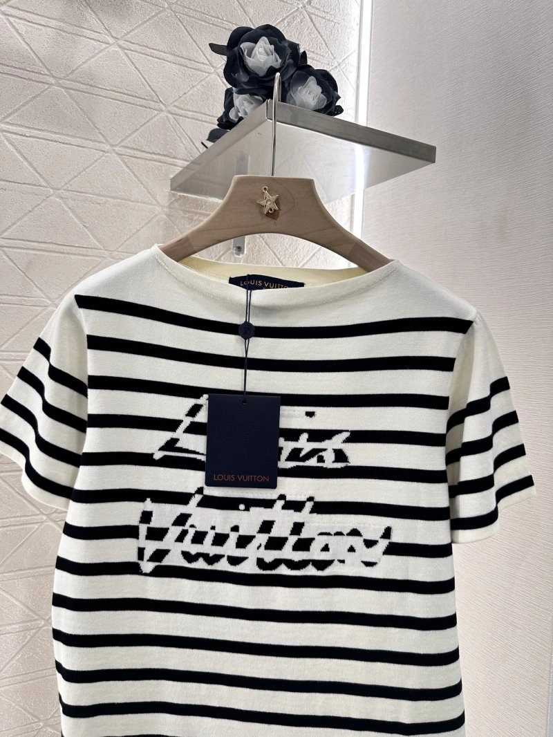 Louis Vuitton T-Shirts MultiPurpose 131623
