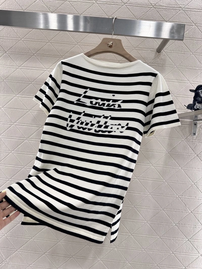 Louis Vuitton T-Shirts MultiPurpose 131623