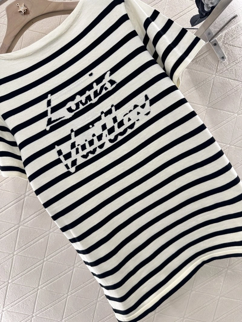 Louis Vuitton T-Shirts MultiPurpose 131623