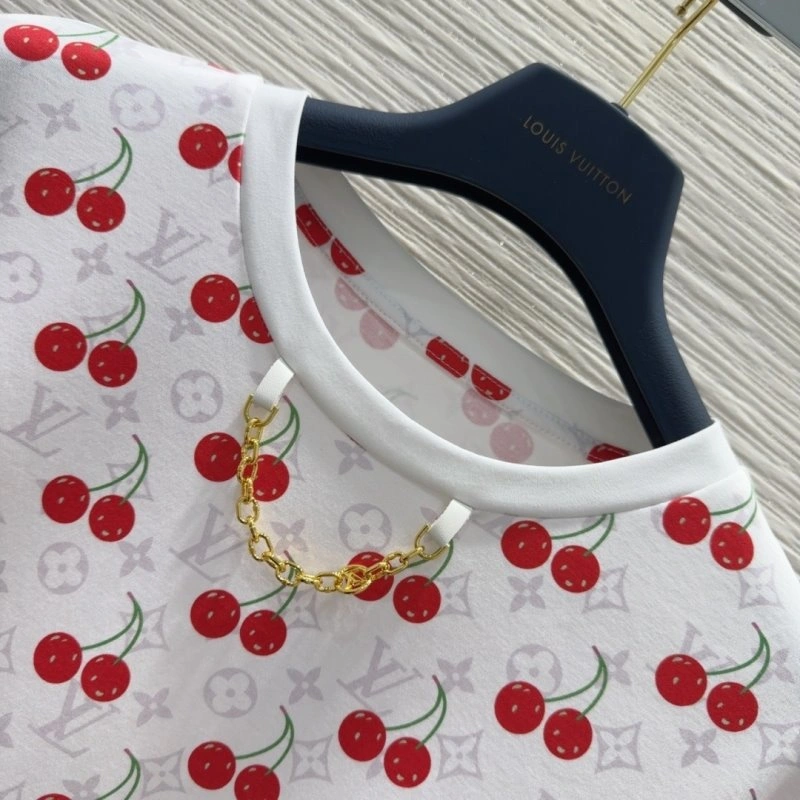 Louis Vuitton T-Shirts Flexible 131642