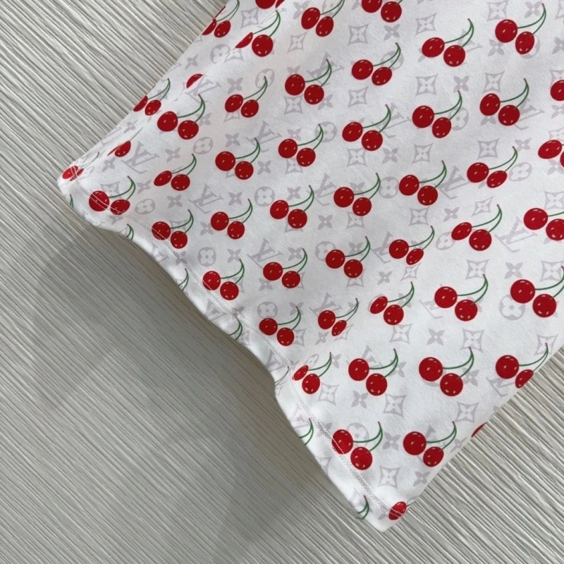 Louis Vuitton T-Shirts Flexible 131642