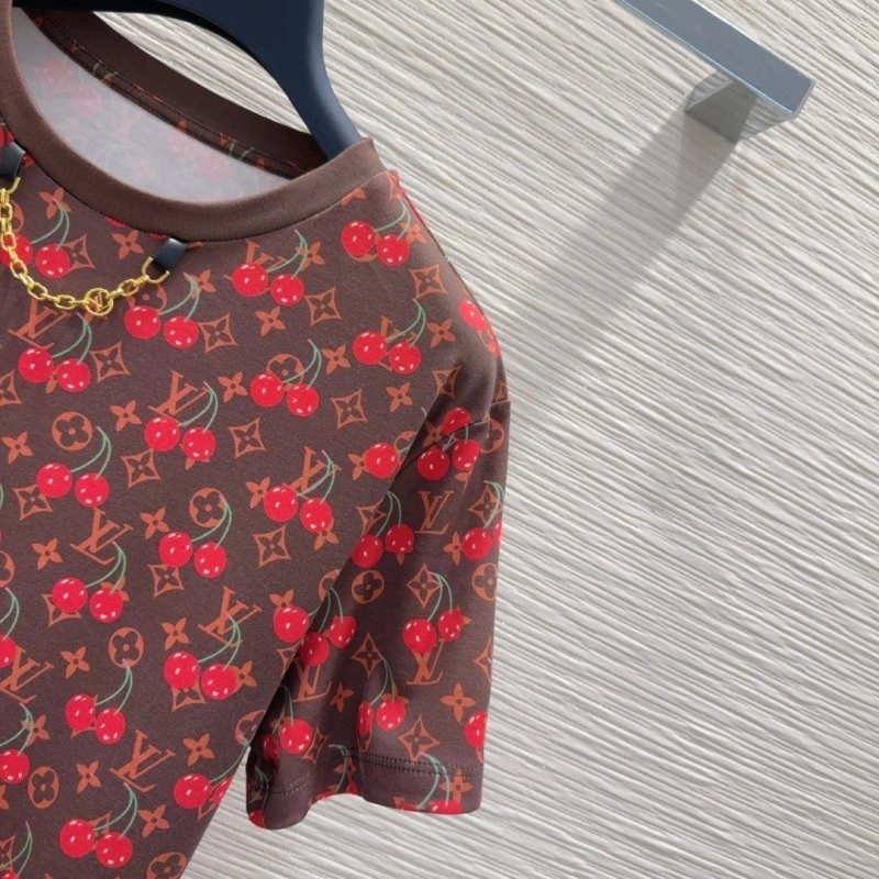 Louis Vuitton T-Shirts FashionForward 131641