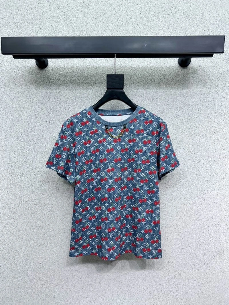 Louis Vuitton T-Shirts Durable 131643