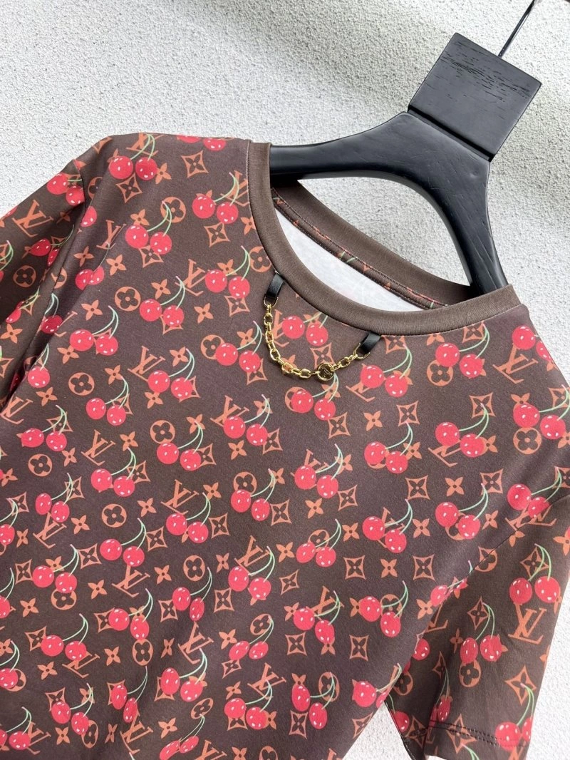 Louis Vuitton T-Shirts Durable 131643