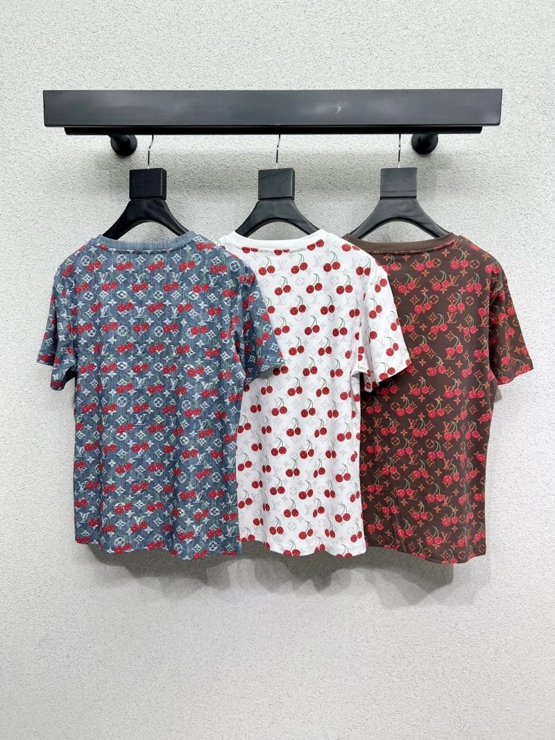Louis Vuitton T-Shirts Durable 131643
