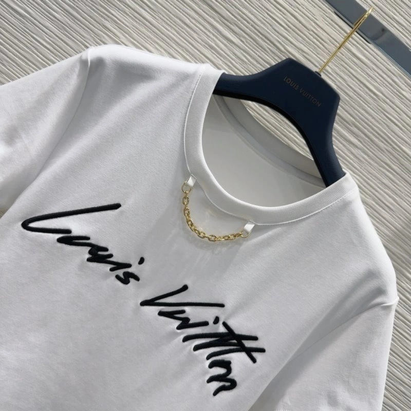 Refined Louis Vuitton T-Shirts 131638