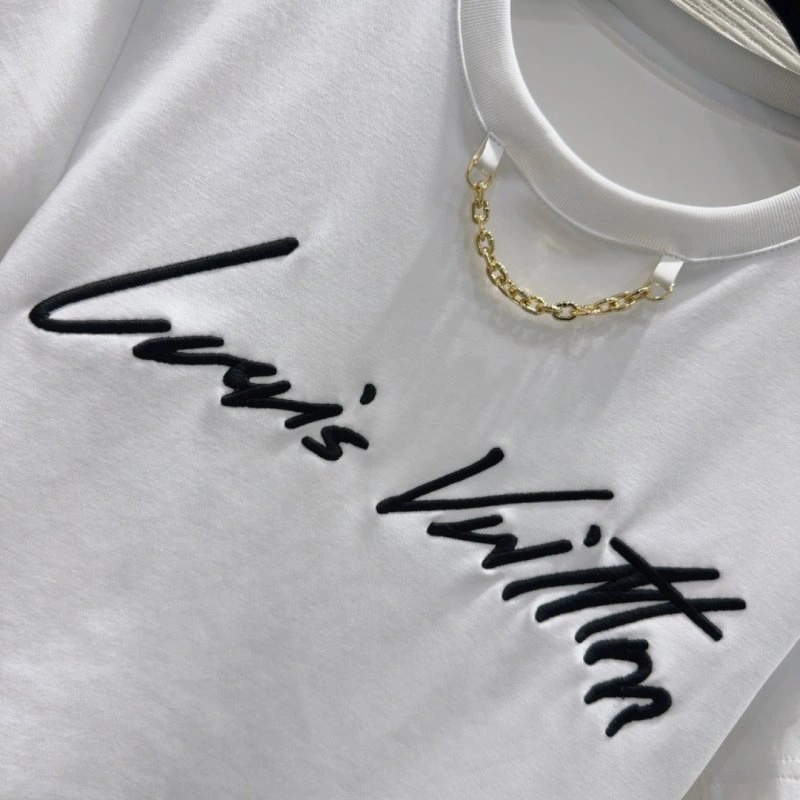Refined Louis Vuitton T-Shirts 131638
