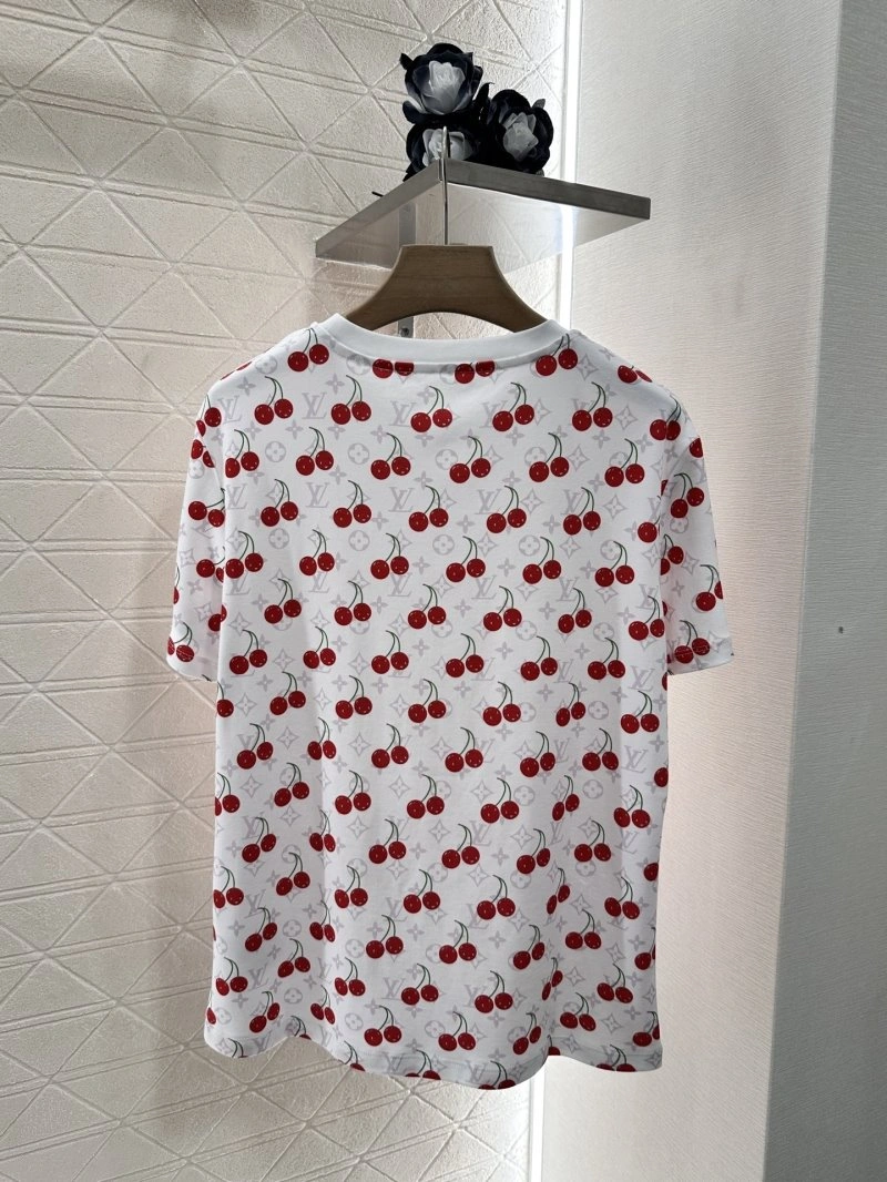 Attractive Louis Vuitton T-Shirts 131637