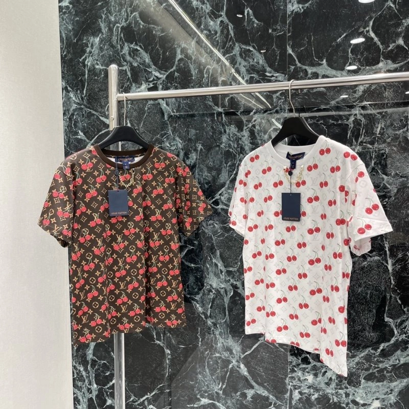 Louis Vuitton T-Shirts Contemporary 131621