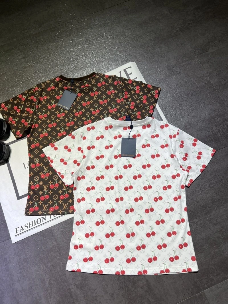 Louis Vuitton T-Shirts Youthful 131617