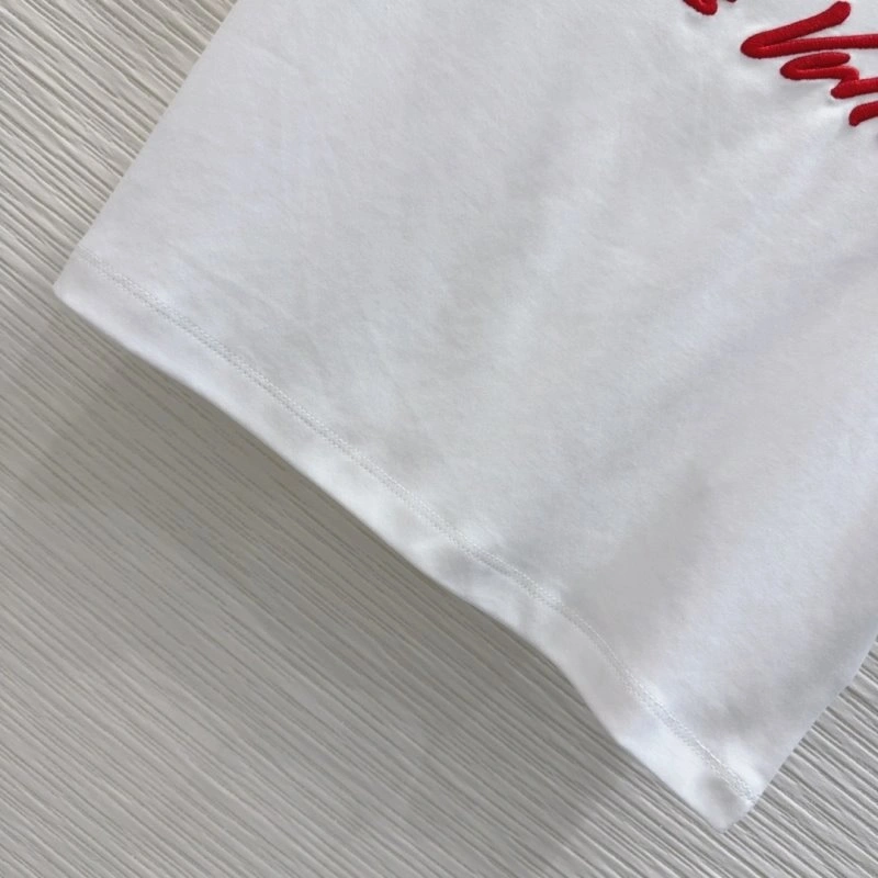 Louis Vuitton T-Shirts Resilient 131604