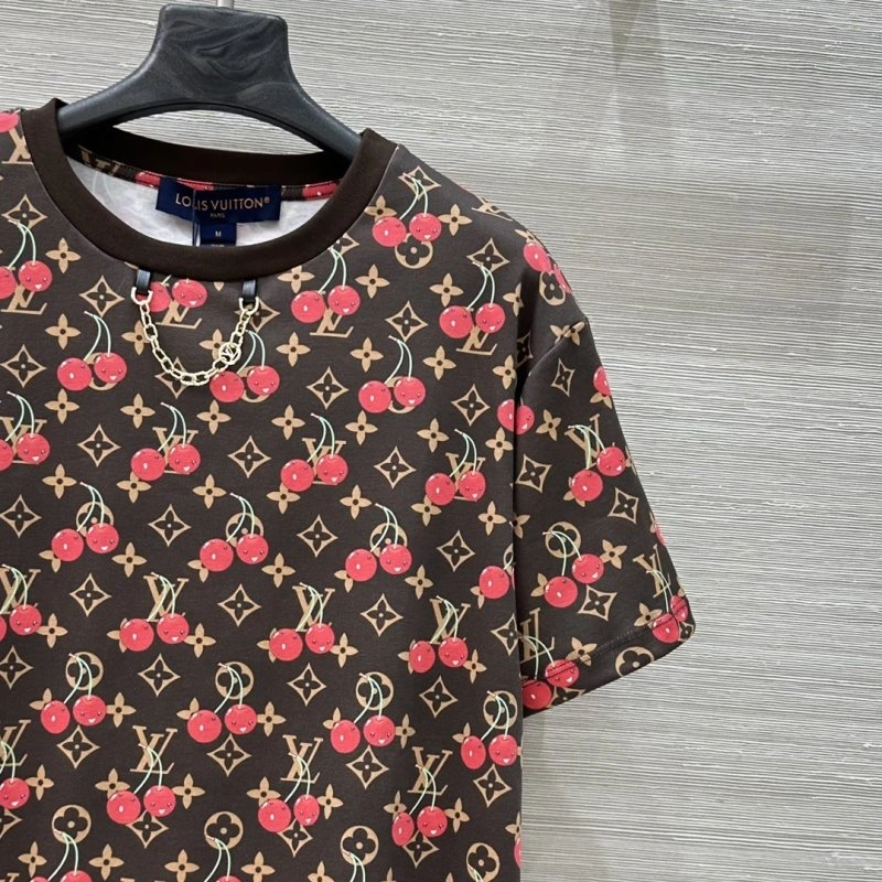 Louis Vuitton T-Shirts Flexible 131583