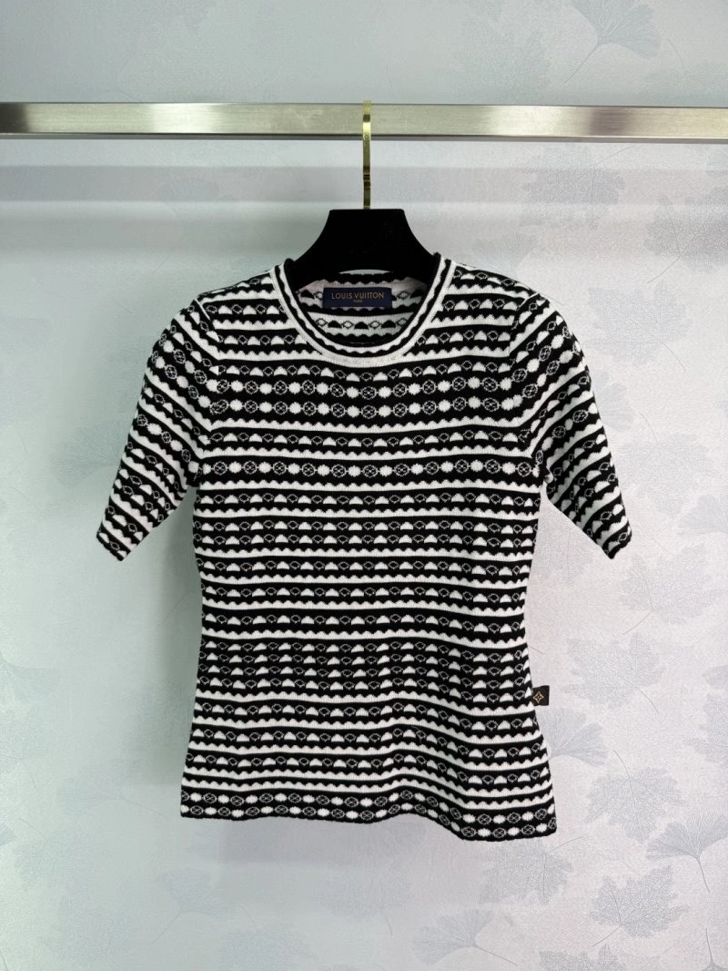 FashionForward Louis Vuitton T-Shirts 131601