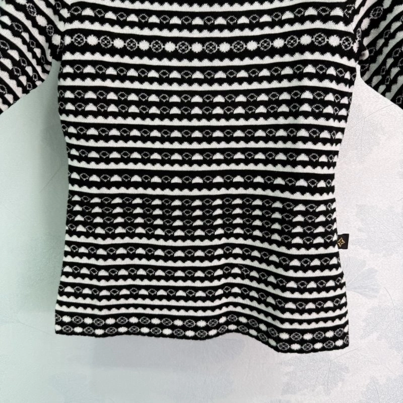 FashionForward Louis Vuitton T-Shirts 131601