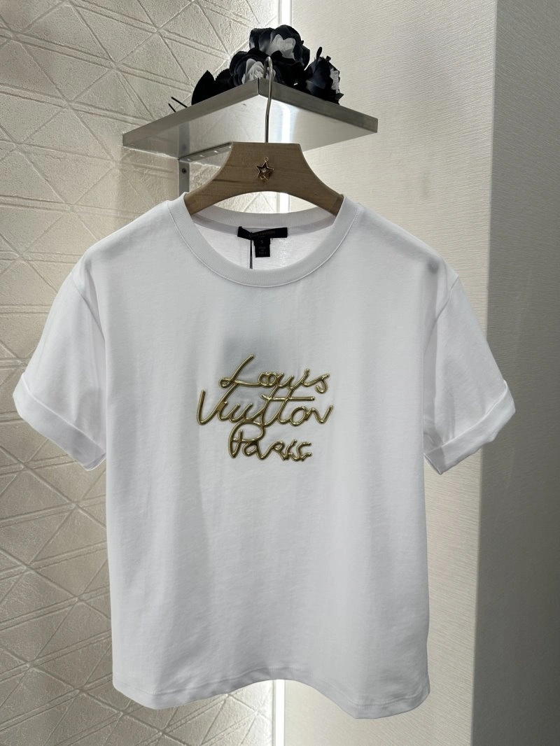 Louis Vuitton T-Shirts UrbanChic 131577