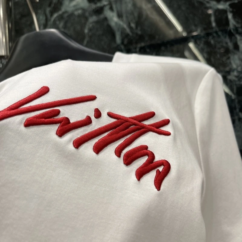 Supportive Louis Vuitton T-Shirts 131584