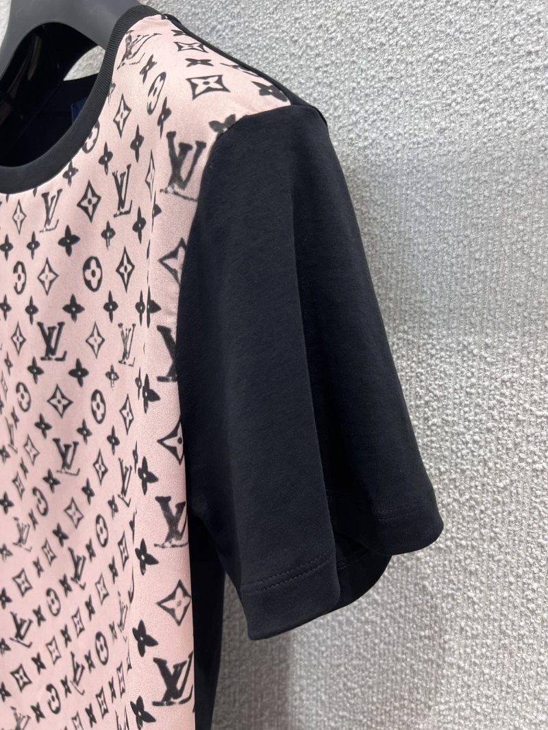 UrbanChic Louis Vuitton T-Shirts 131576