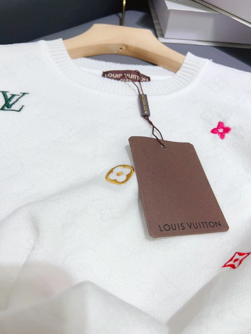 Breathable Louis Vuitton T-Shirts 131598