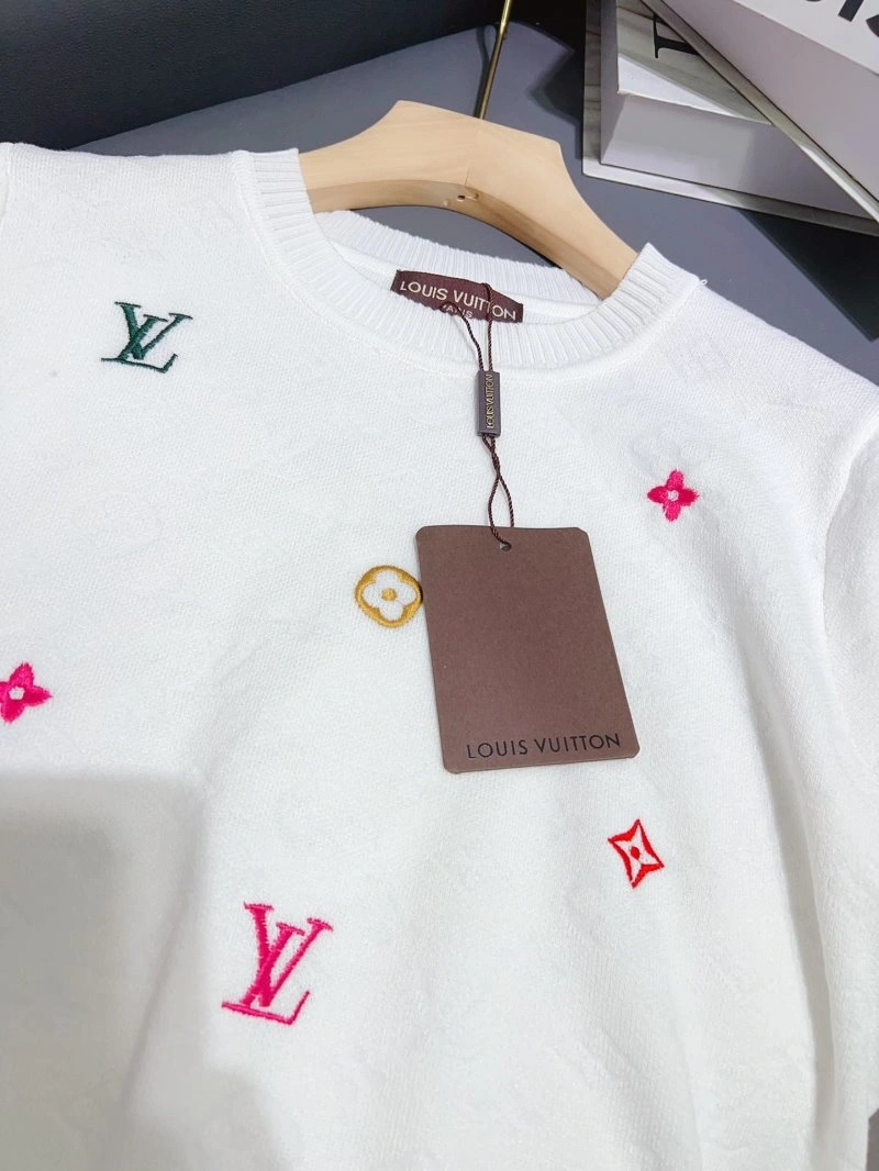 Breathable Louis Vuitton T-Shirts 131598