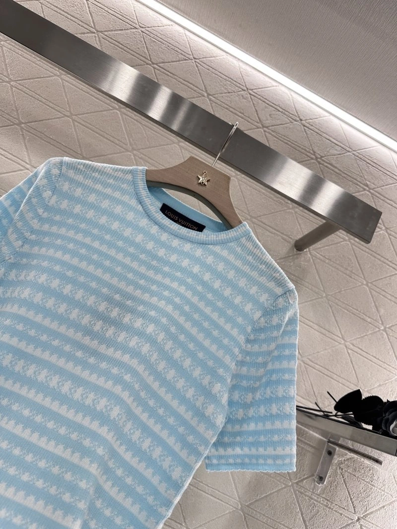 Packable Louis Vuitton T-Shirts 131592