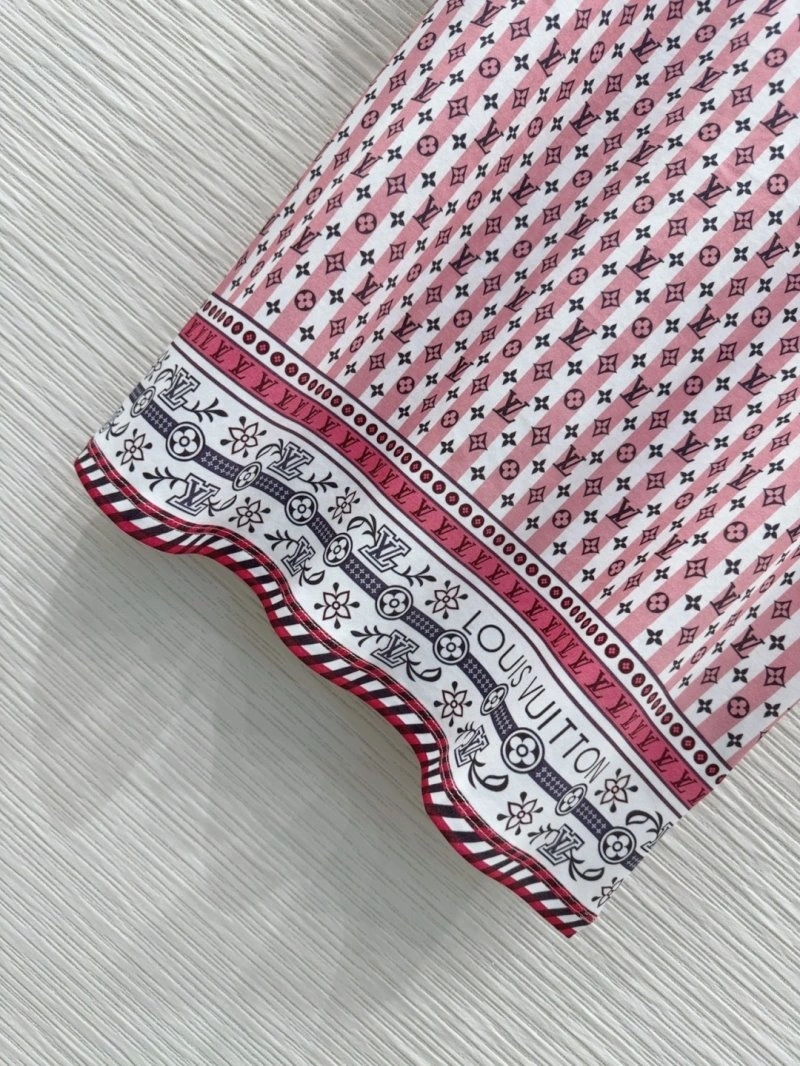 Unique Louis Vuitton T-Shirts 131590