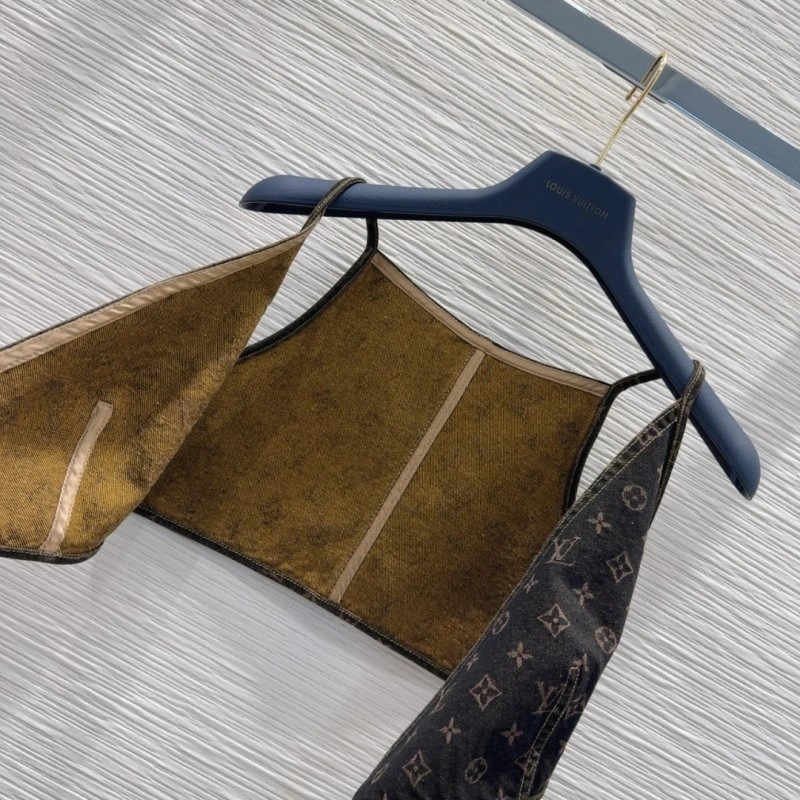 WrinkleFree Louis Vuitton T-Shirts 131560