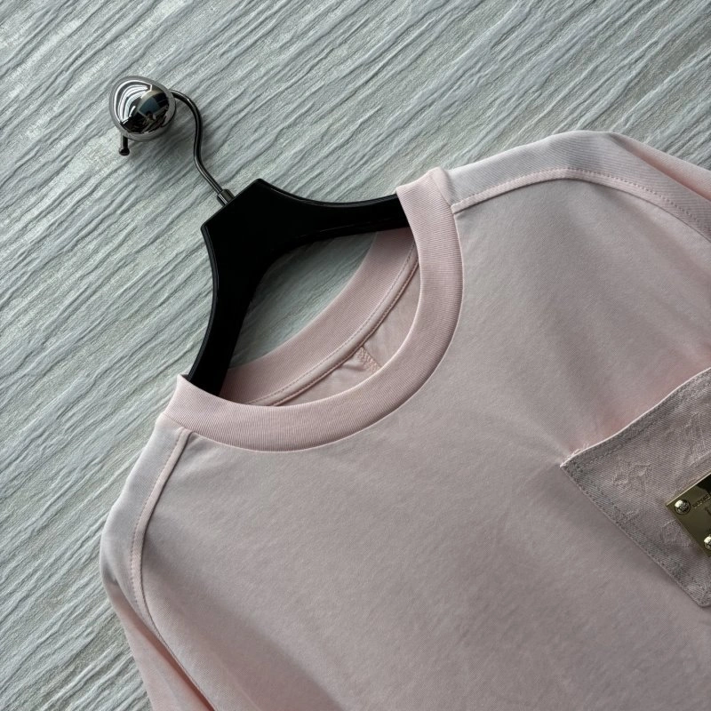 Louis Vuitton T-Shirts Seasonal 131558