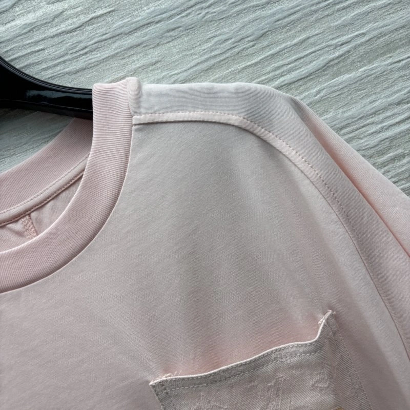 Louis Vuitton T-Shirts Seasonal 131558