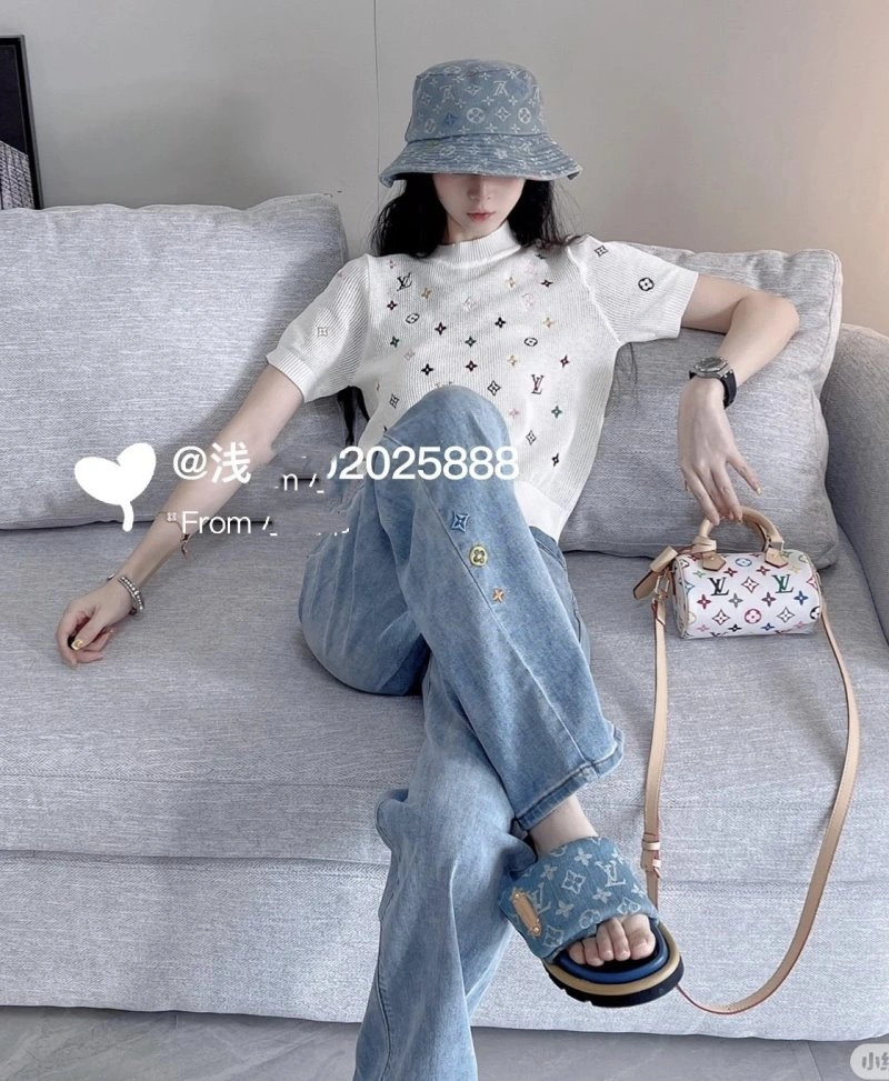 Louis Vuitton T-Shirts Trendy 131549