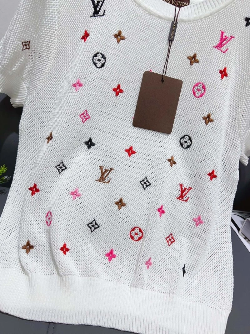 Louis Vuitton T-Shirts Trendy 131549