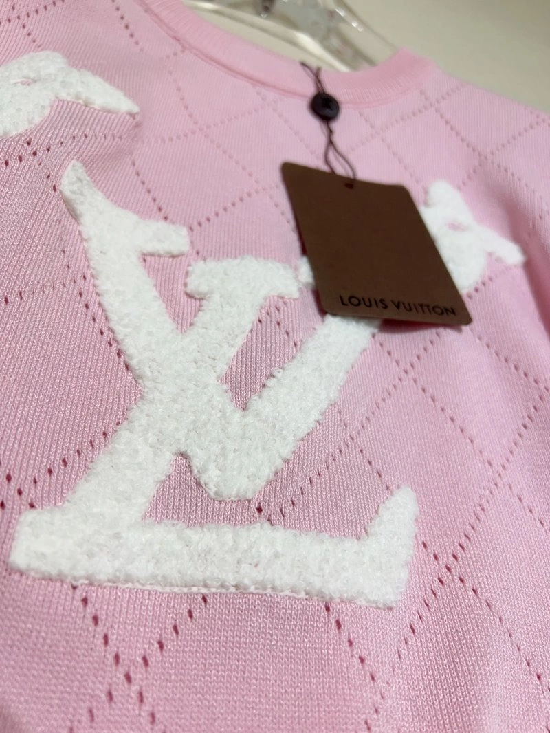 OnTrend Louis Vuitton T-Shirts 131537