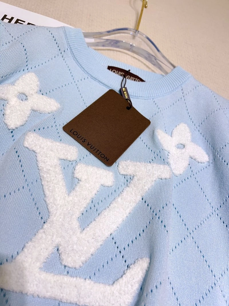 Seasonal Louis Vuitton T-Shirts 131534
