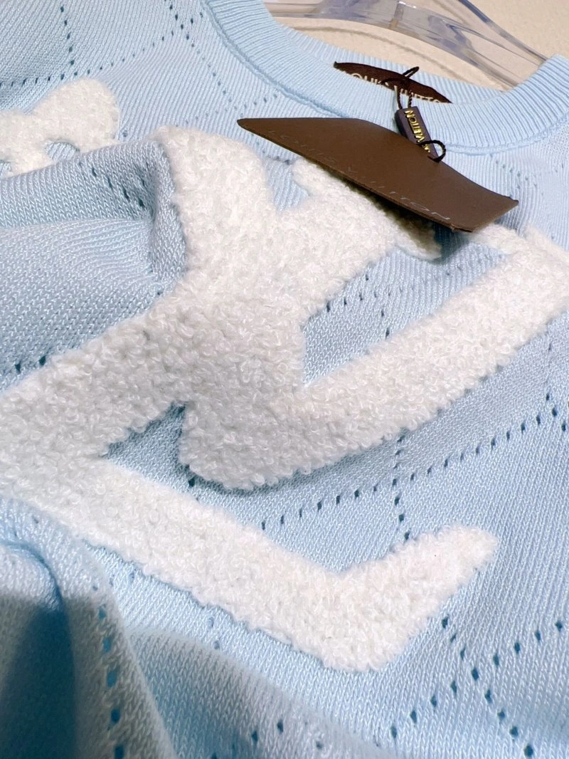 Seasonal Louis Vuitton T-Shirts 131534
