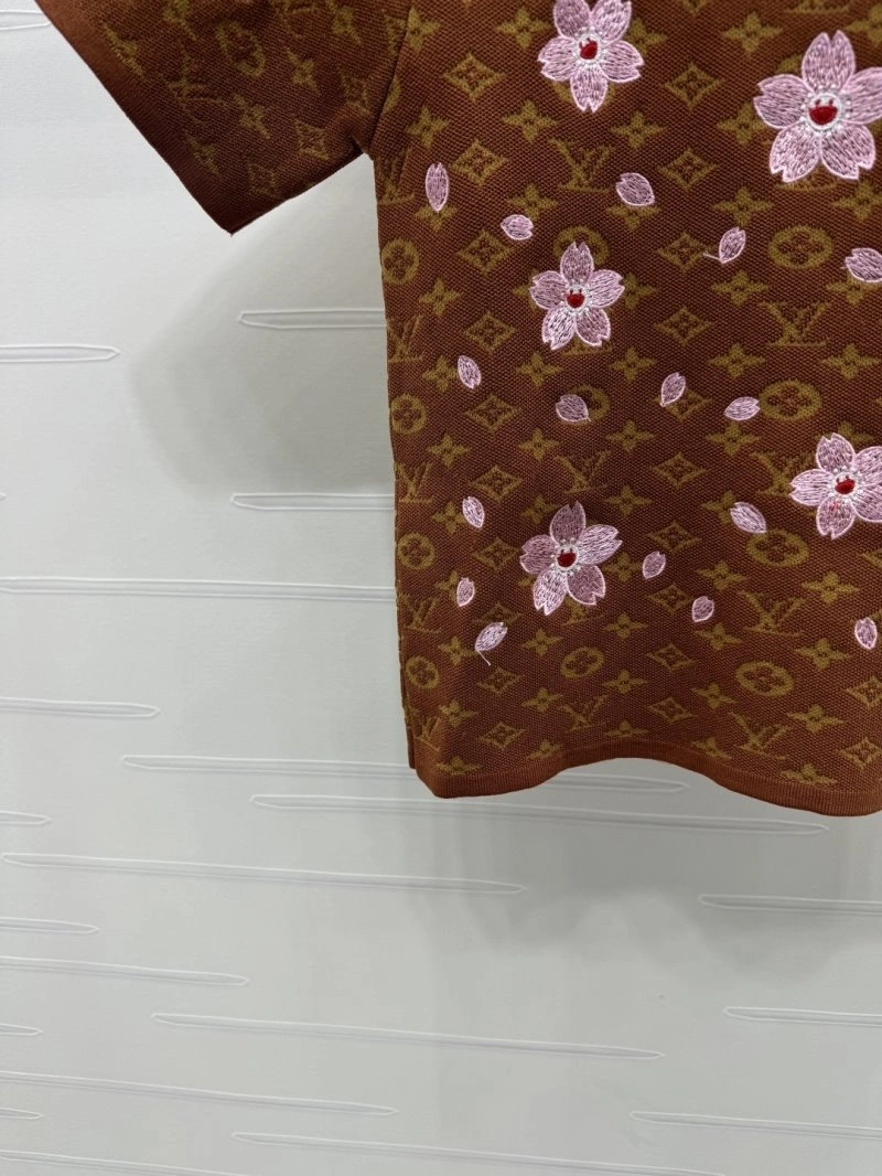 Breathable Louis Vuitton T-Shirts 131531