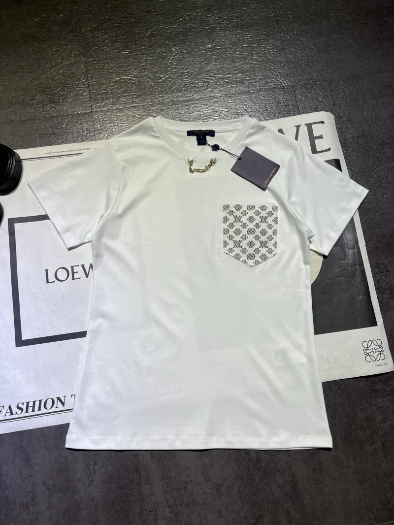 Louis Vuitton T-Shirts Stretchable 131545