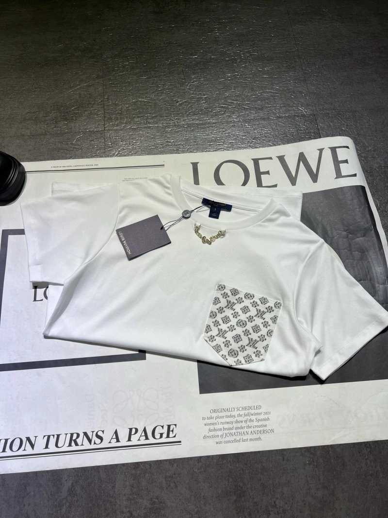 Louis Vuitton T-Shirts Stretchable 131545