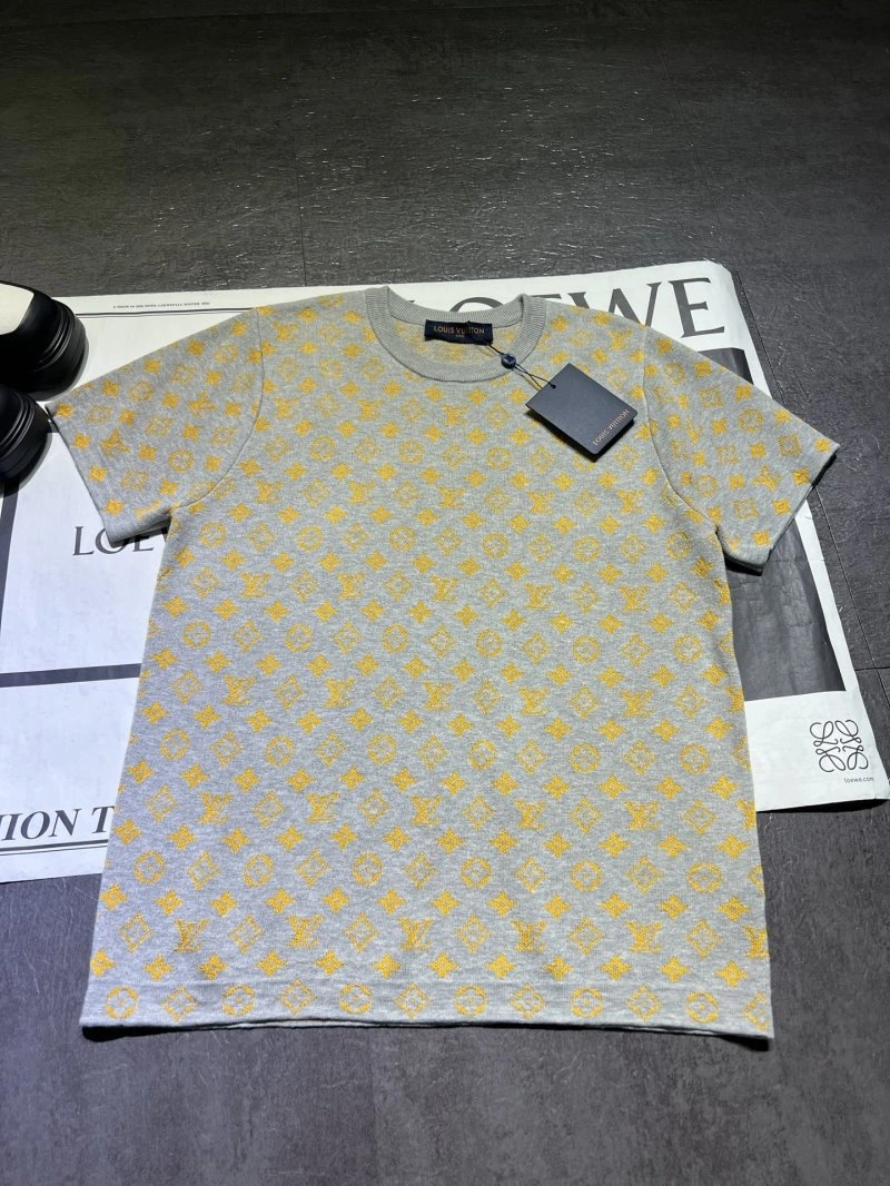 Louis Vuitton T-Shirts Timeless 131544