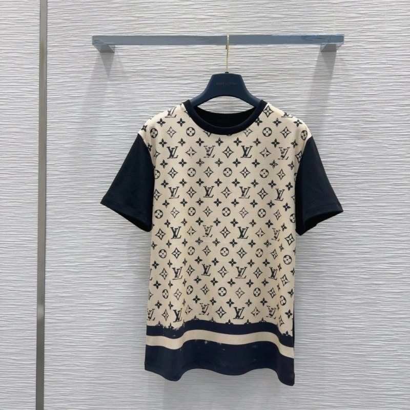 Resilient Louis Vuitton T-Shirts 131555