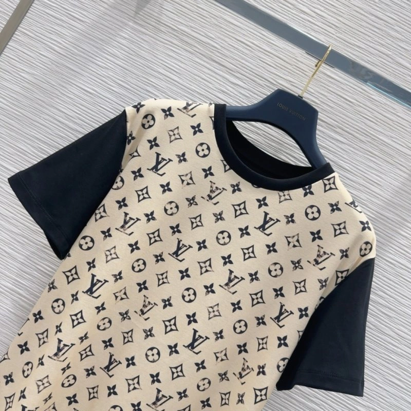 Resilient Louis Vuitton T-Shirts 131555