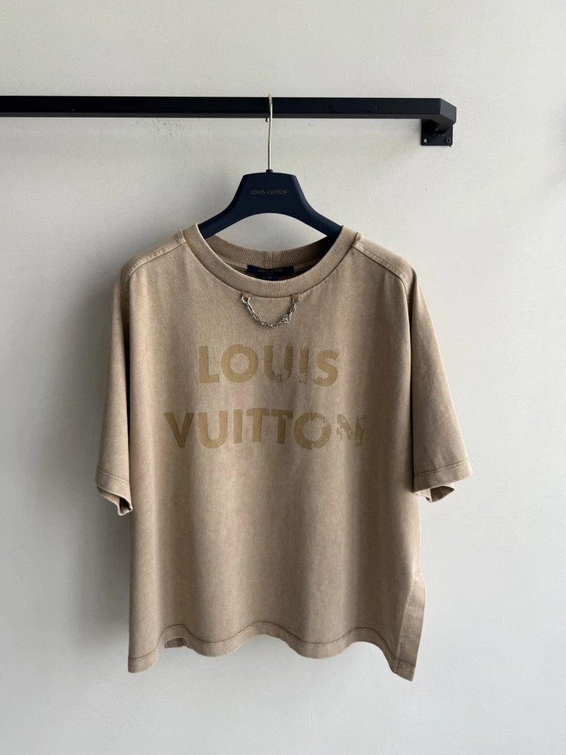 Louis Vuitton T-Shirts OdorResistant 131535
